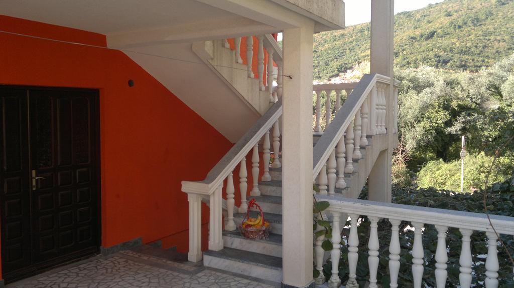 Apartments Holiday Μπούντβα Εξωτερικό φωτογραφία