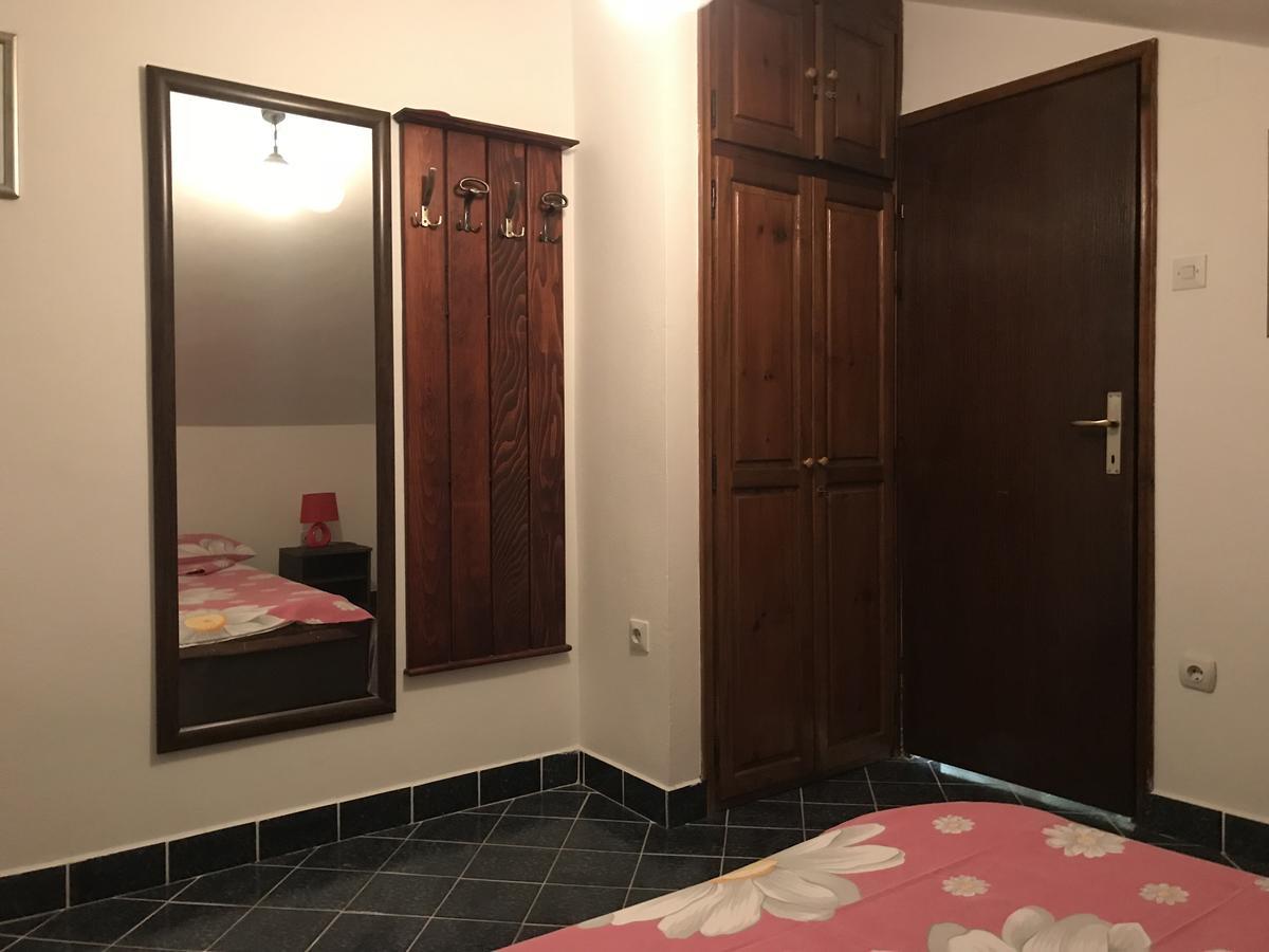 Apartments Holiday Μπούντβα Εξωτερικό φωτογραφία